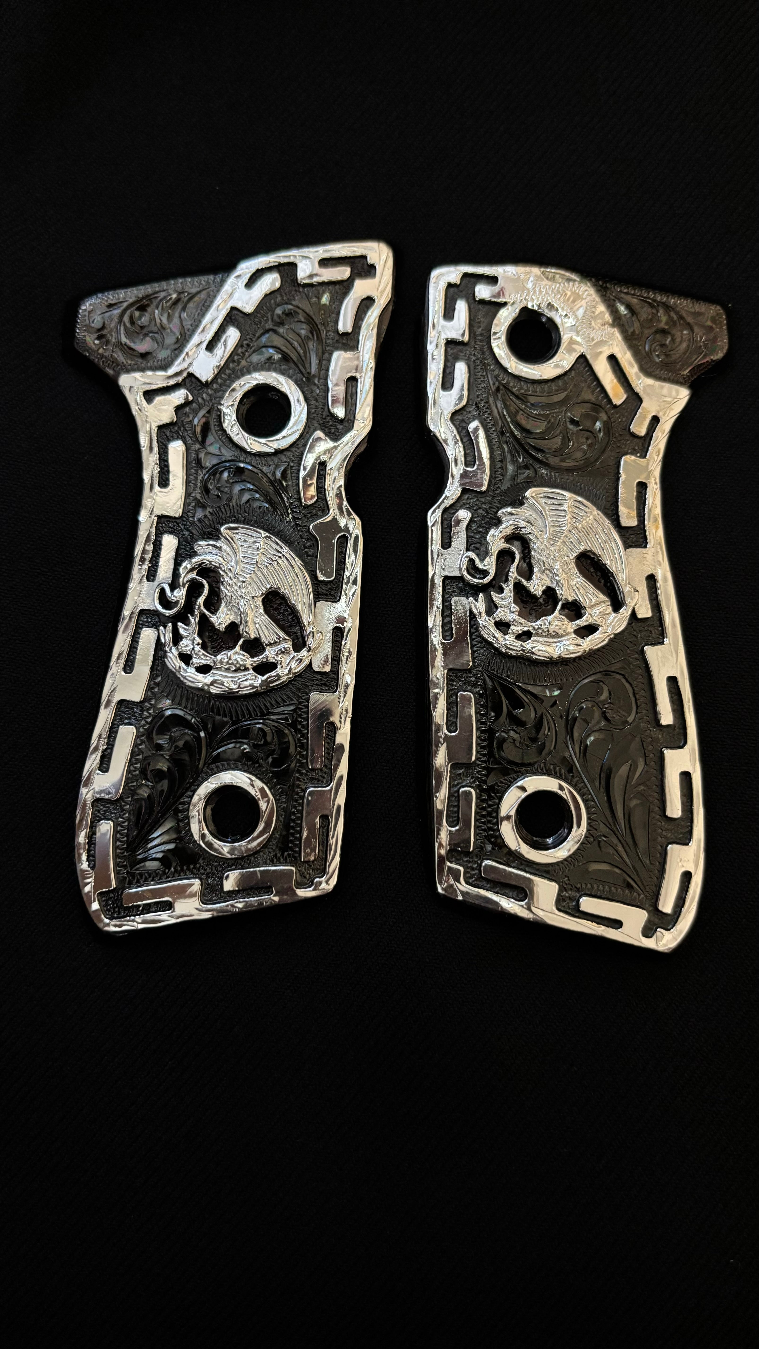 Cachas Pavonadas con plata Beretta