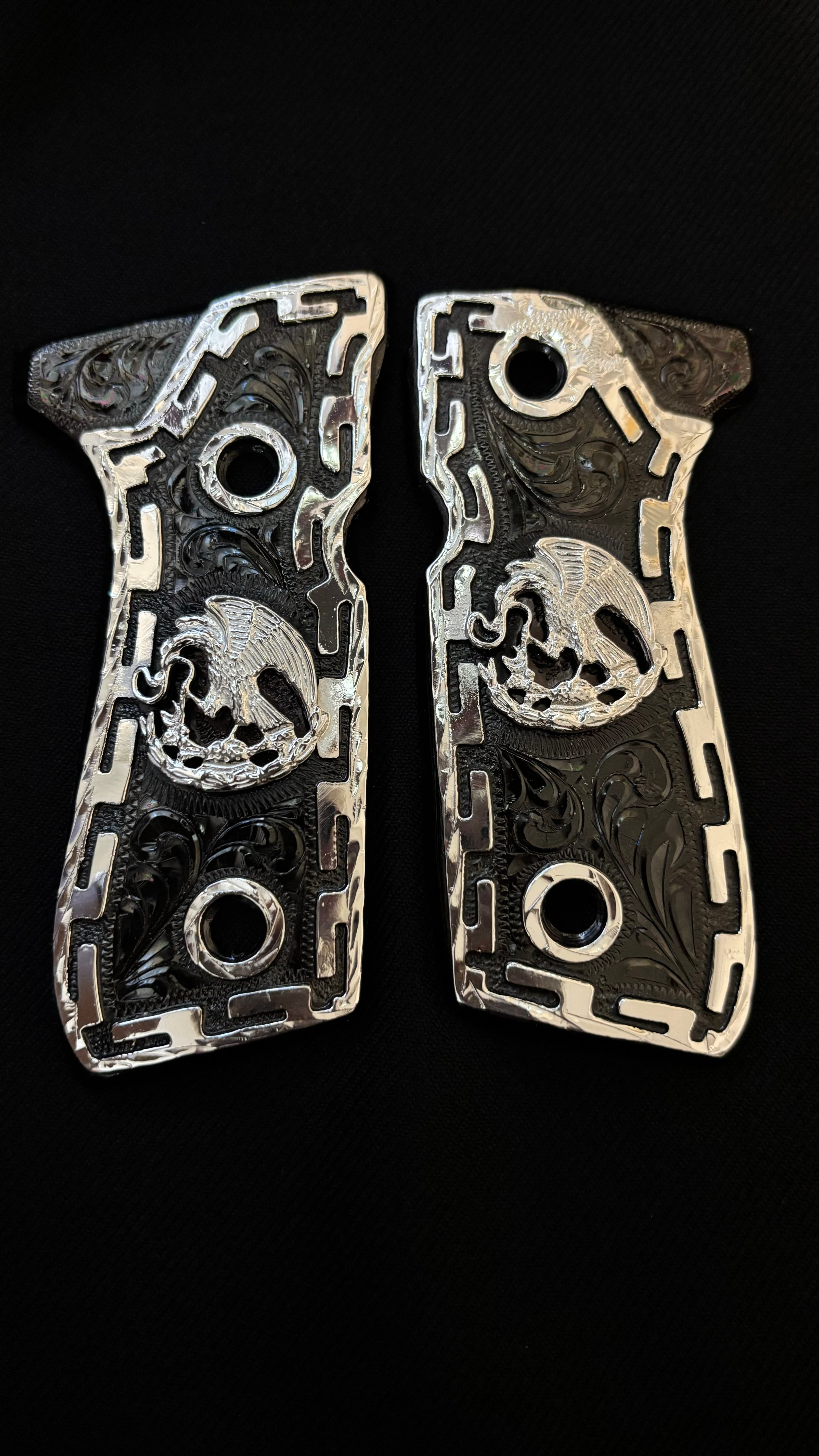 Cachas Pavonadas con plata Beretta